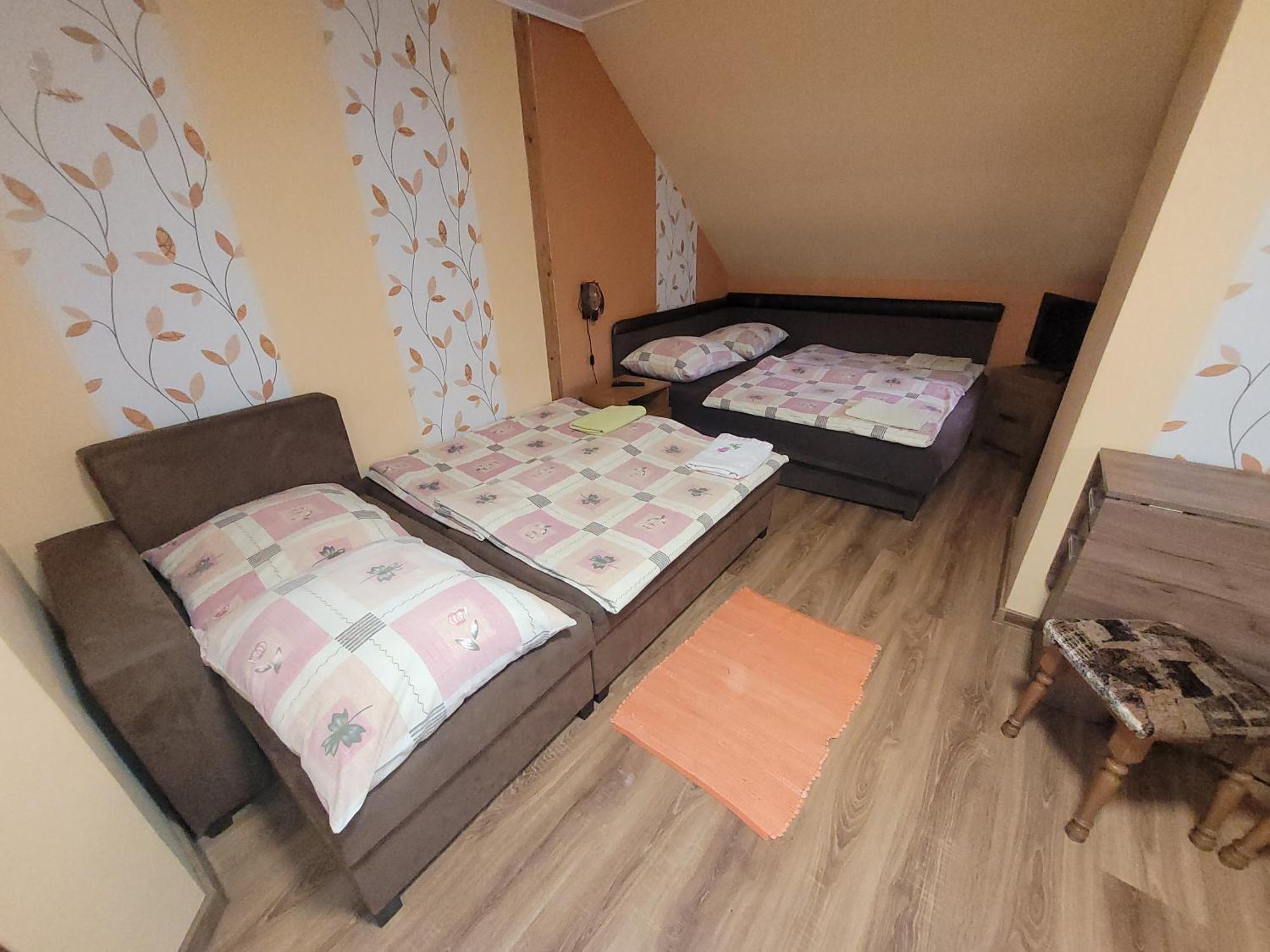 Penzion Korzo Štúrovo エクステリア 写真